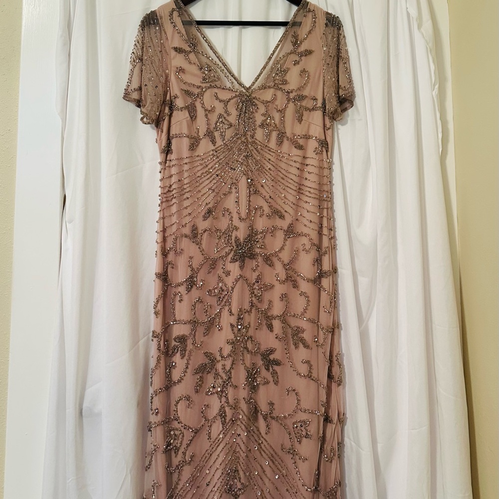 Pizarro Nights cocktail dress with sequins